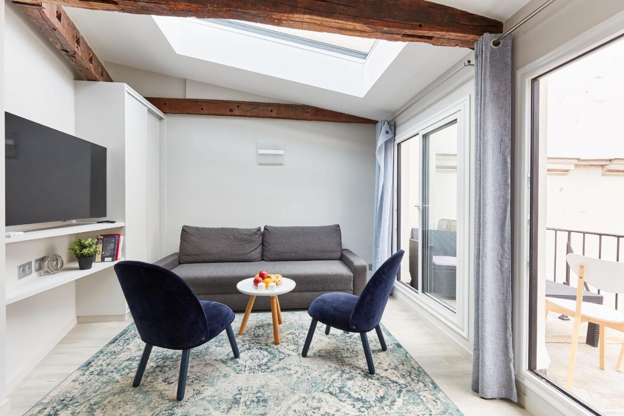St Germain Des Pres With Balcony - Cityapartmentstay Parijs